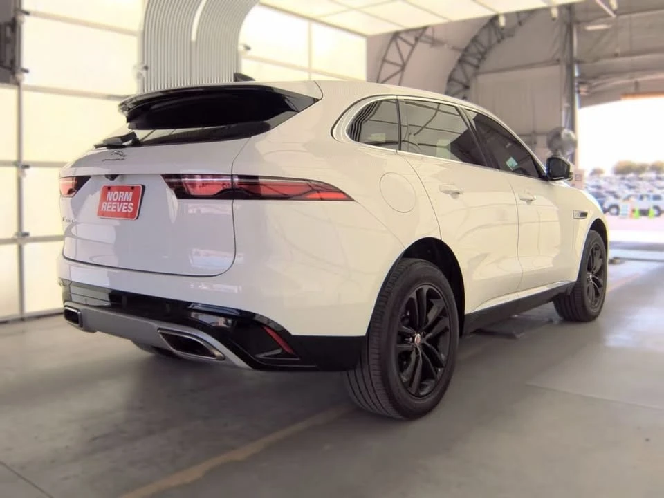 2022 Jaguar F-Pace - Image 5 of 15