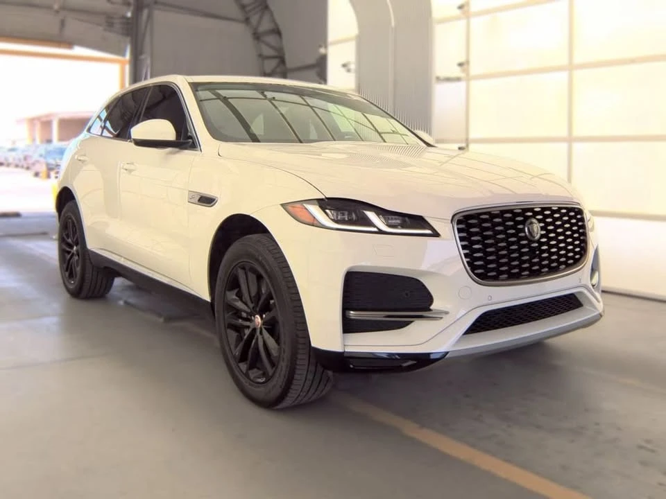 2022 Jaguar F-Pace - Image 4 of 15