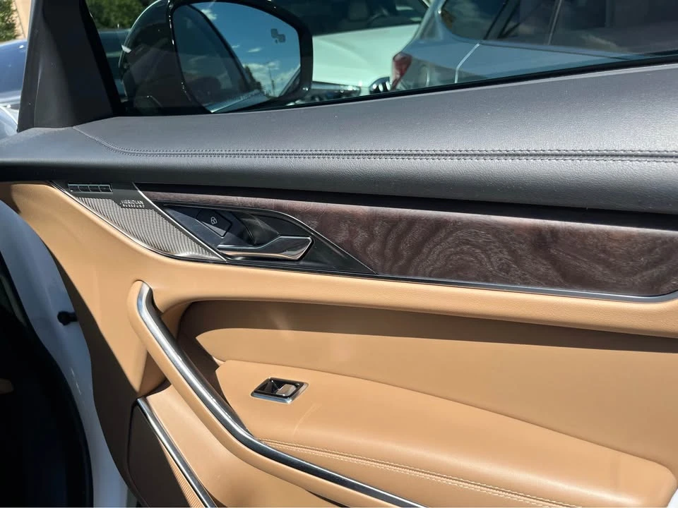 2022 Jaguar F-Pace - Image 13 of 20