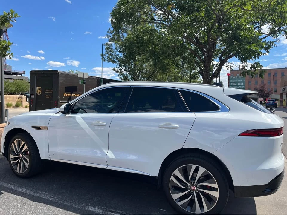 2022 Jaguar F-Pace - Image 2 of 20