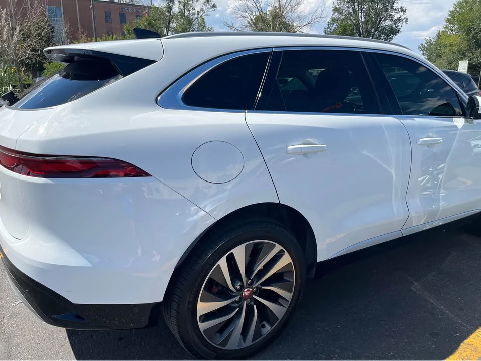 2022 Jaguar F-Pace - Image 3 of 20