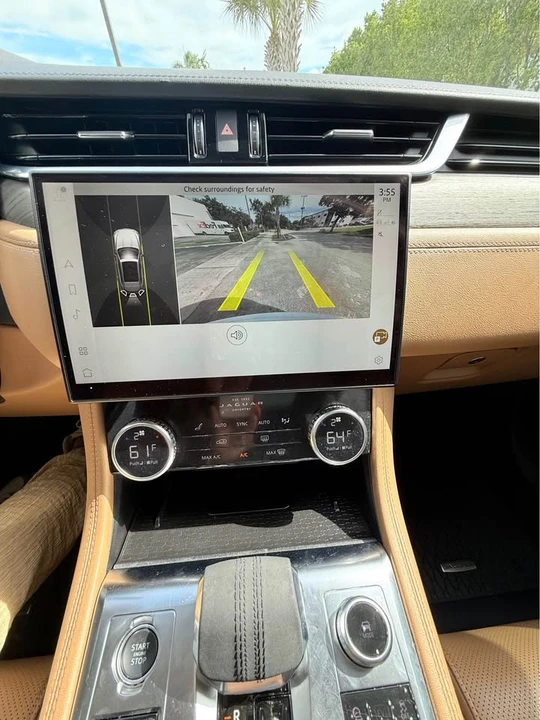 2022 Jaguar F-Pace - Image 17 of 19