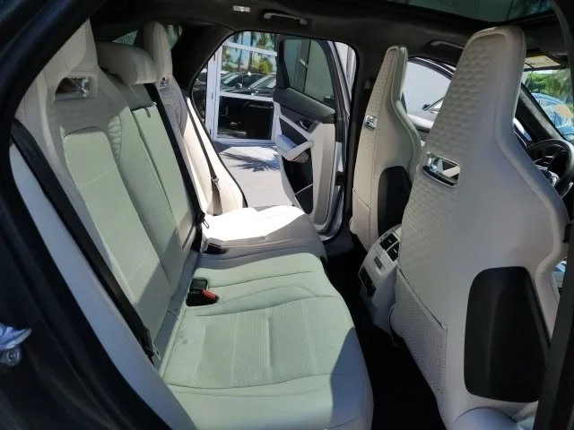 2022 Jaguar F-Pace SVR - Image 12 of 18