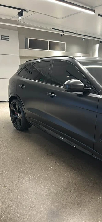 2022 Jaguar F-Pace SVR - Image 12 of 19