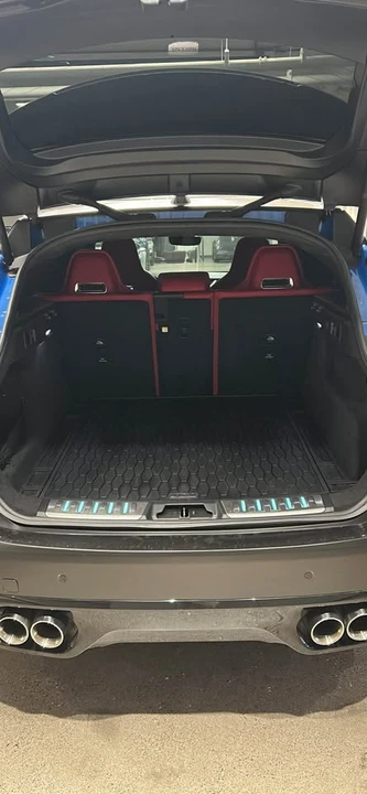 2022 Jaguar F-Pace SVR - Image 9 of 19