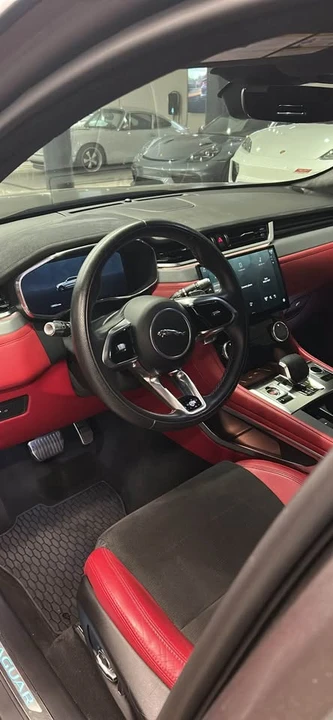 2022 Jaguar F-Pace SVR - Image 14 of 19