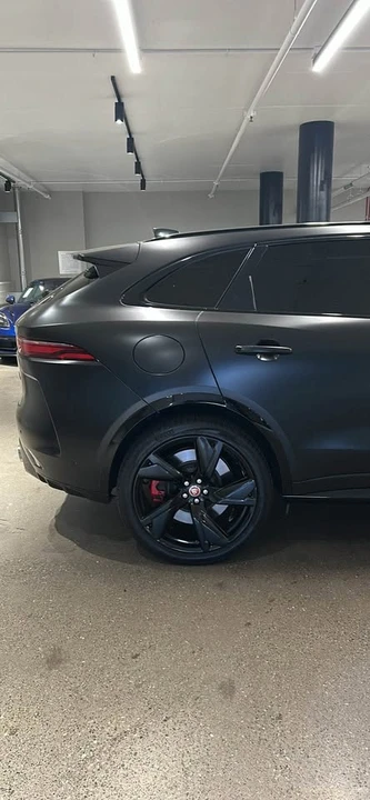 2022 Jaguar F-Pace SVR - Image 10 of 19
