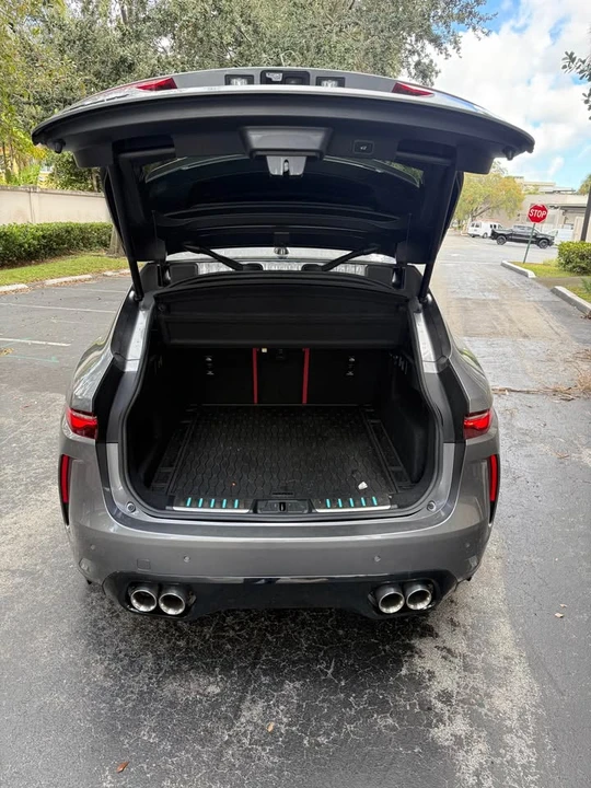 2022 Jaguar F-Pace SVR - Image 8 of 13