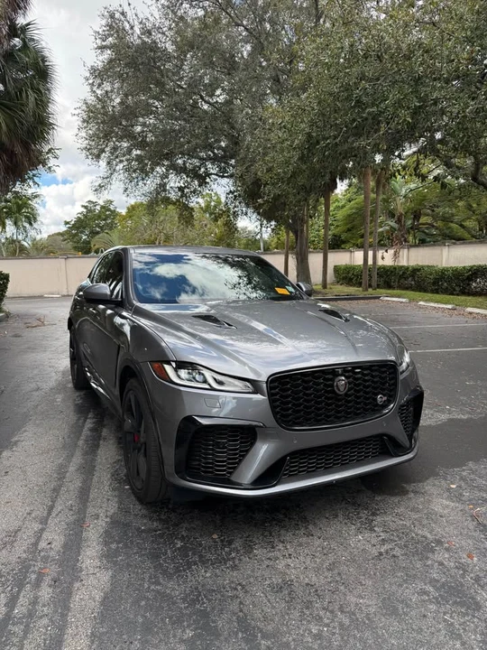 2022 Jaguar F-Pace SVR - Image 2 of 7