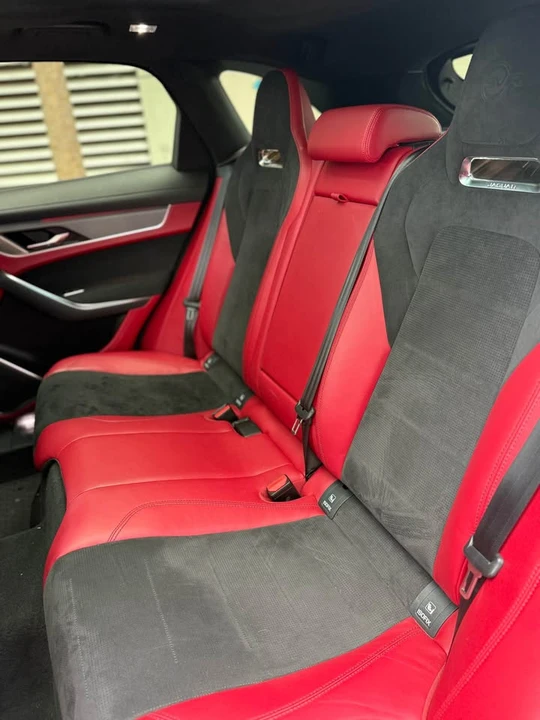 2022 Jaguar F-Pace SVR - Image 7 of 7