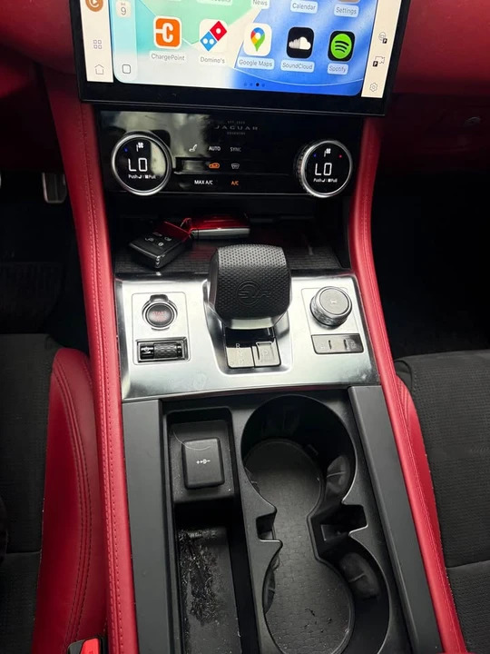 2022 Jaguar F-Pace SVR - Image 11 of 13