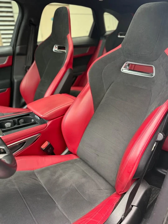 2022 Jaguar F-Pace SVR - Image 6 of 7
