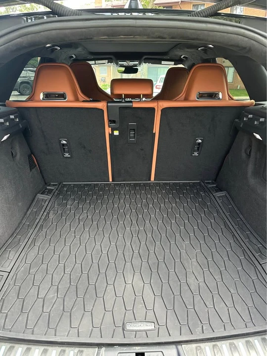 2022 Jaguar F-Pace SVR - Image 17 of 17