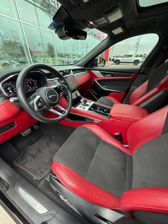 2022 Jaguar F-Pace SVR - Image 3 of 5