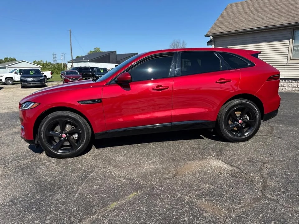 2022 Jaguar F-Pace - Image 2 of 20