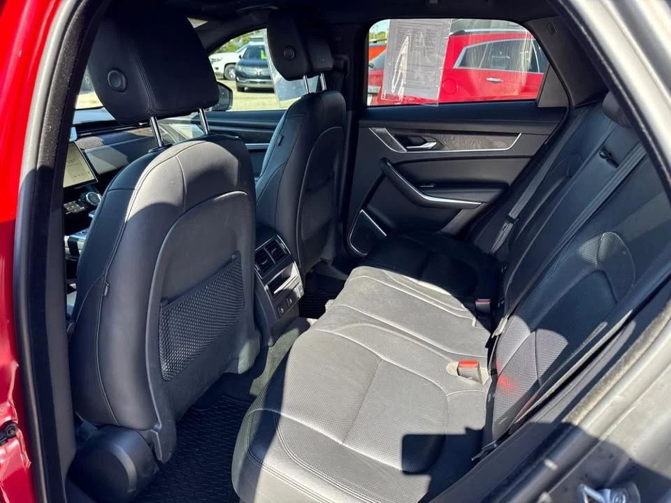 2022 Jaguar F-Pace - Image 14 of 20