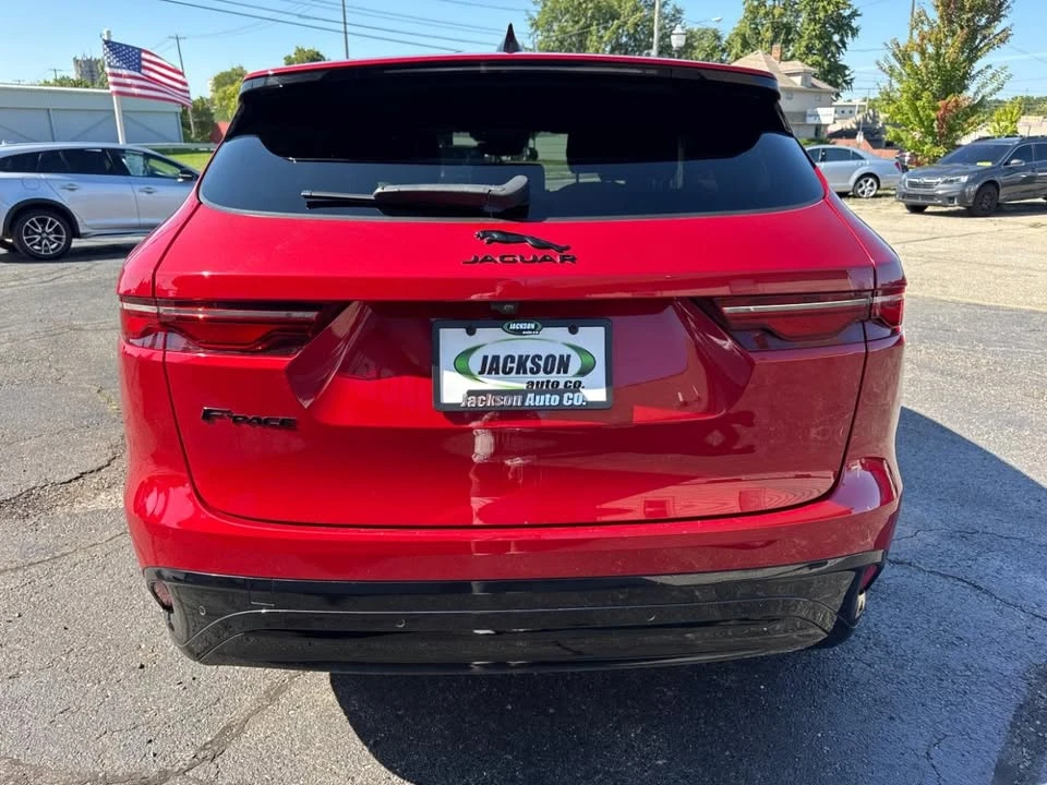 2022 Jaguar F-Pace - Image 4 of 20