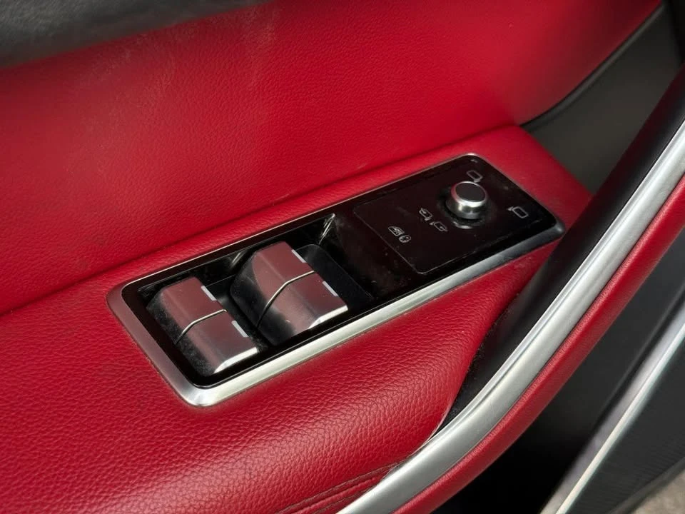 2022 Jaguar F-Pace - Image 16 of 20