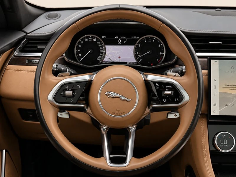 2022 Jaguar F-Pace - Image 10 of 17