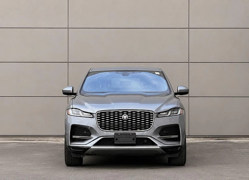 2022 Jaguar F-Pace - Image 2 of 17