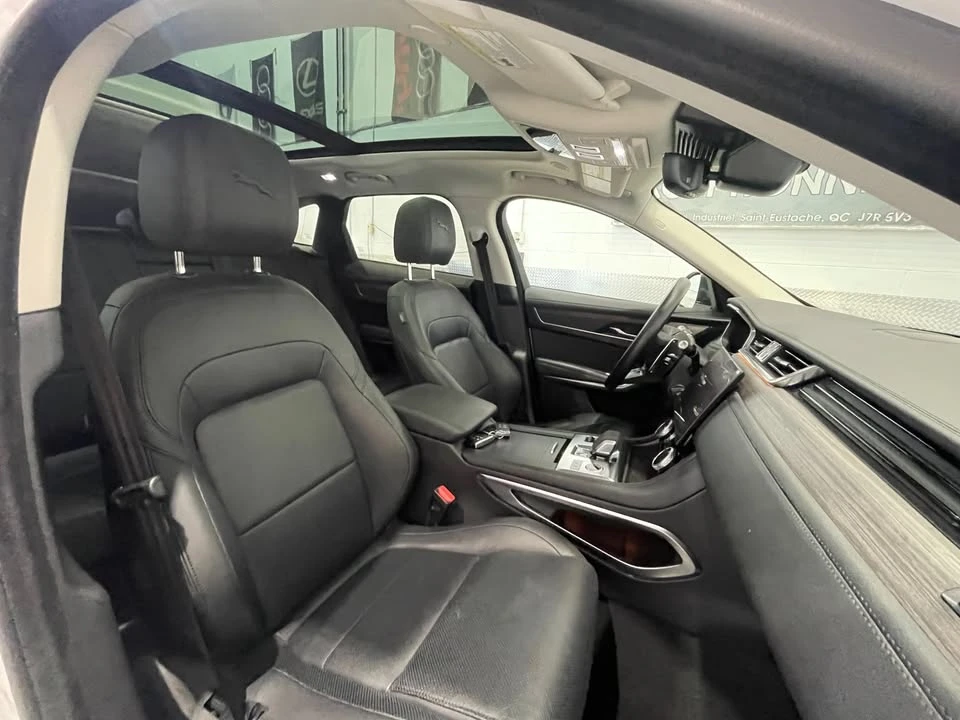 2022 Jaguar F-Pace - Image 2 of 20