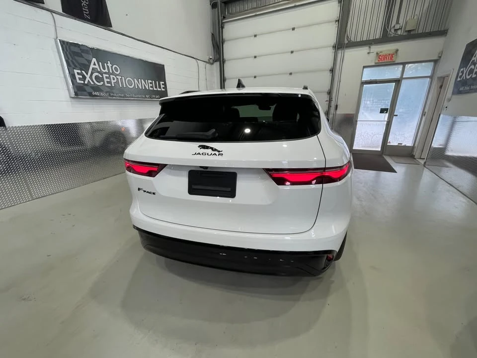 2022 Jaguar F-Pace - Image 18 of 20