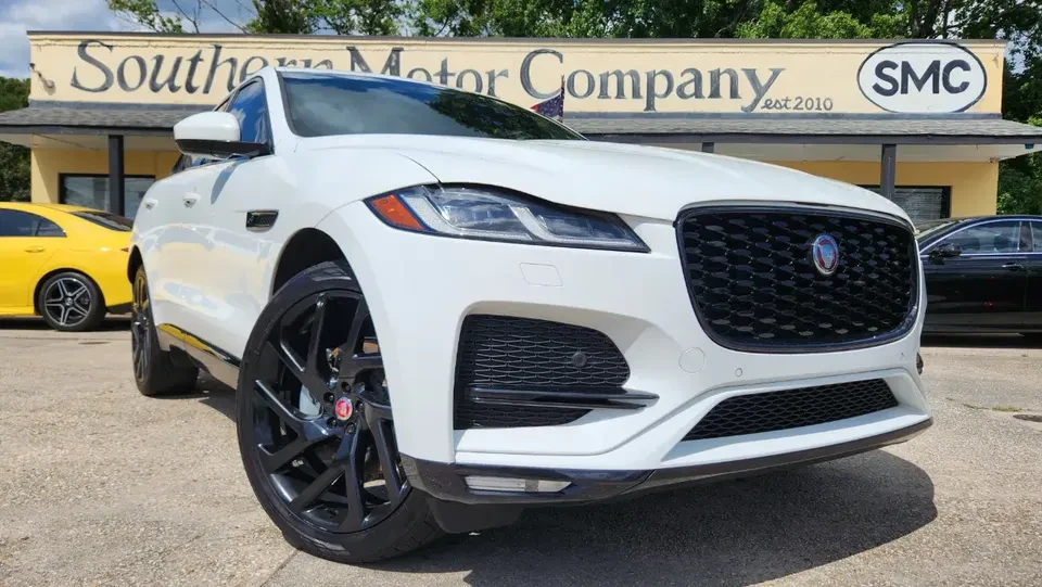 2022 Jaguar F-Pace - Image 6 of 20