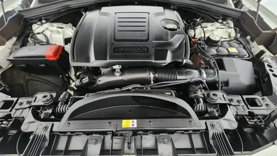 2022 Jaguar F-Pace - Image 20 of 20