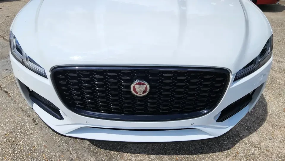2022 Jaguar F-Pace - Image 5 of 20
