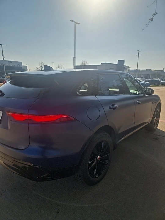 2022 Jaguar F-Pace - Image 4 of 7