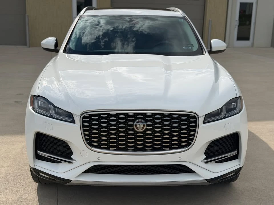 2022 Jaguar F-Pace - Image 5 of 20
