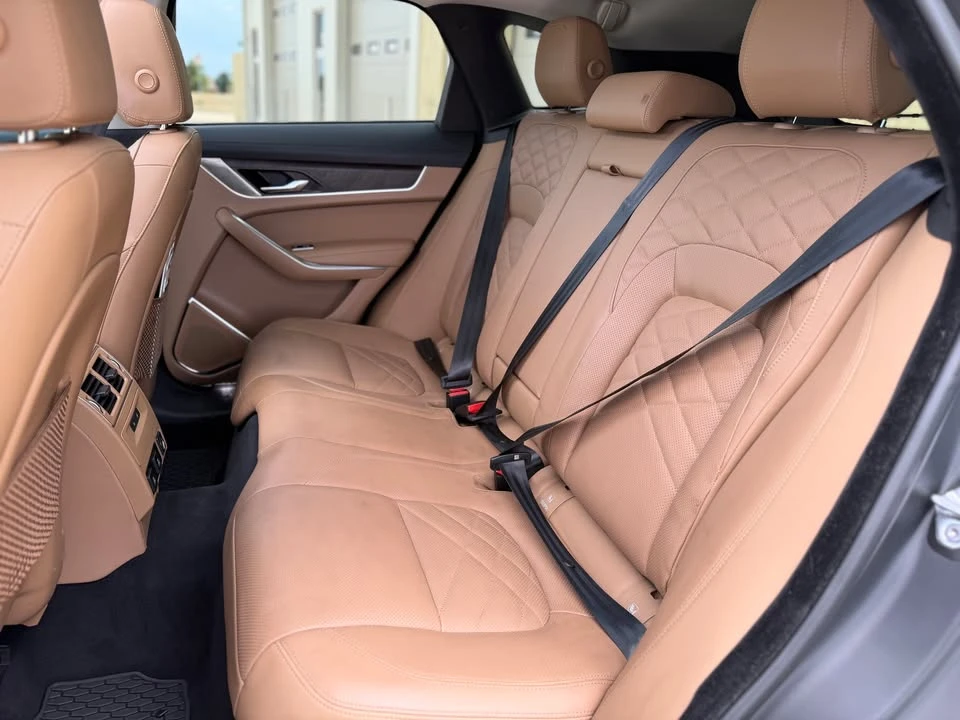 2022 Jaguar F-Pace - Image 13 of 20