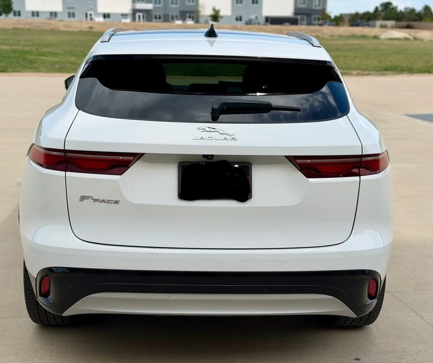 2022 Jaguar F-Pace - Image 2 of 20