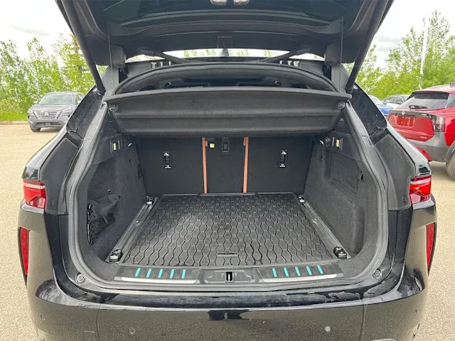 2022 Jaguar F-Pace SVR - Image 4 of 13