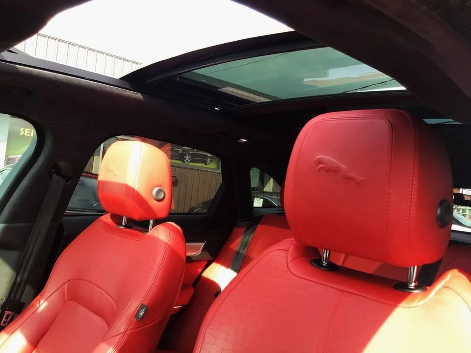 2022 Jaguar F-Pace - Image 12 of 20