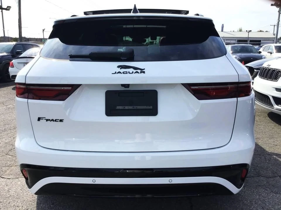 2022 Jaguar F-Pace - Image 7 of 20