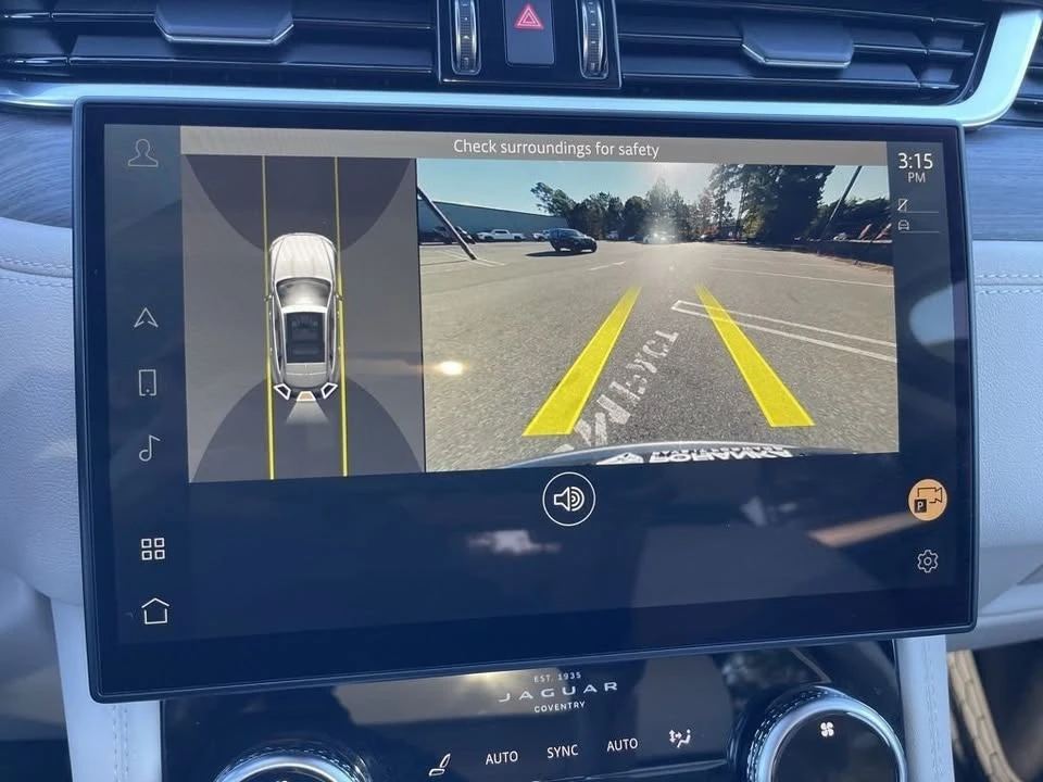 2022 Jaguar F-Pace - Image 10 of 19