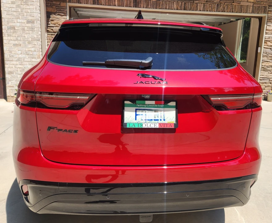 2022 Jaguar F-Pace - Image 4 of 10