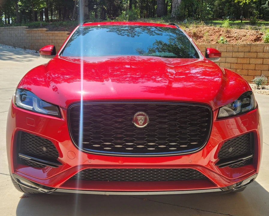 2022 Jaguar F-Pace - Image 3 of 10