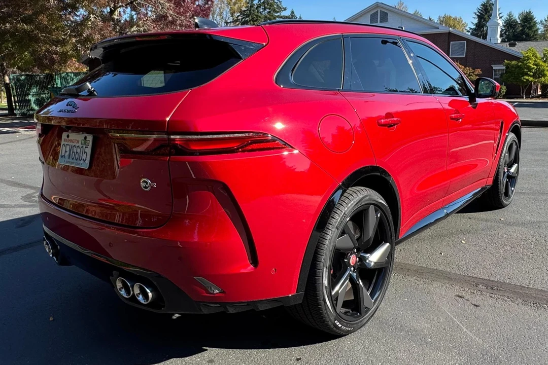 2022 Jaguar F-Pace SVR - Image 4 of 31