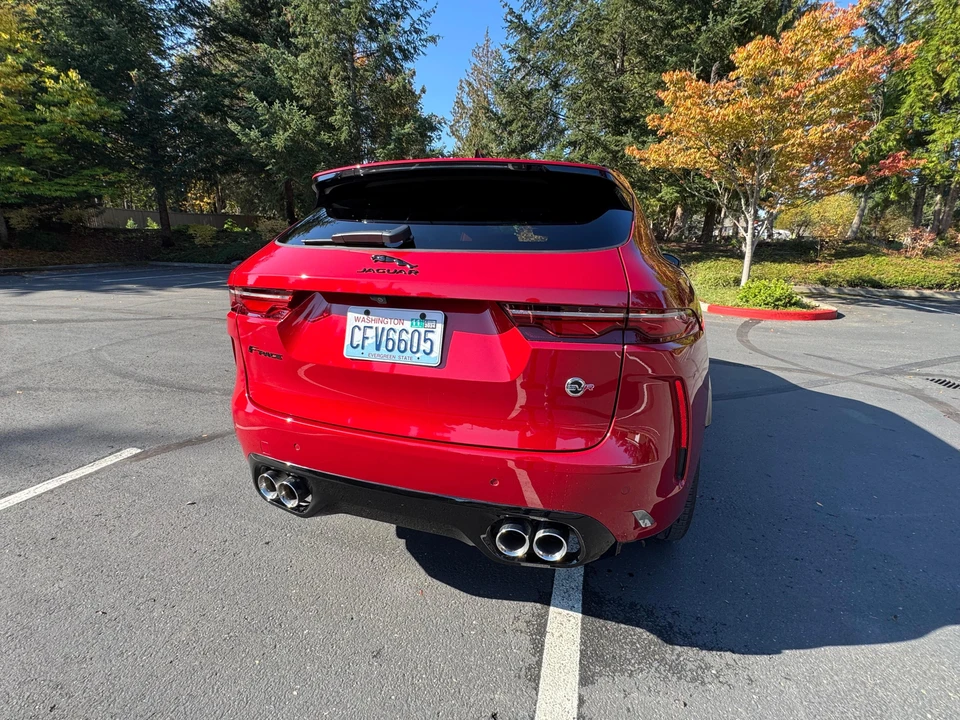 2022 Jaguar F-Pace SVR - Image 16 of 31
