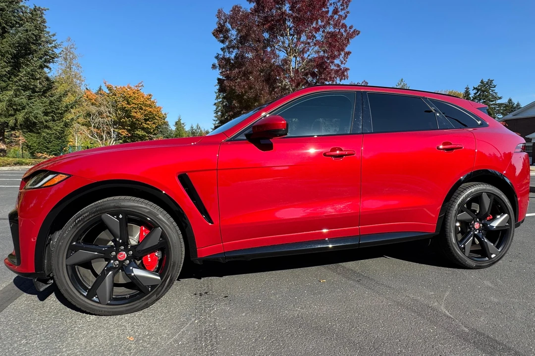 2022 Jaguar F-Pace SVR - Image 3 of 31