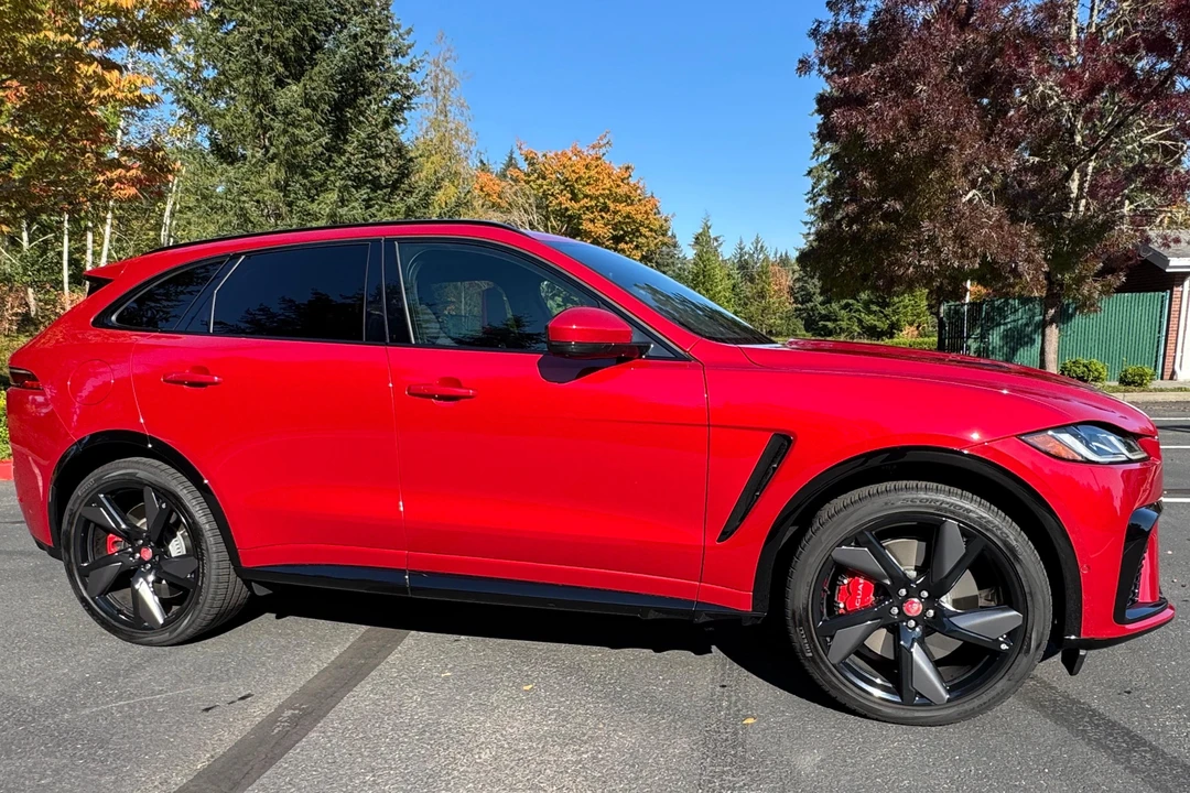 2022 Jaguar F-Pace SVR - Image 20 of 31