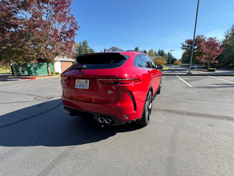 2022 Jaguar F-Pace SVR - Image 17 of 31