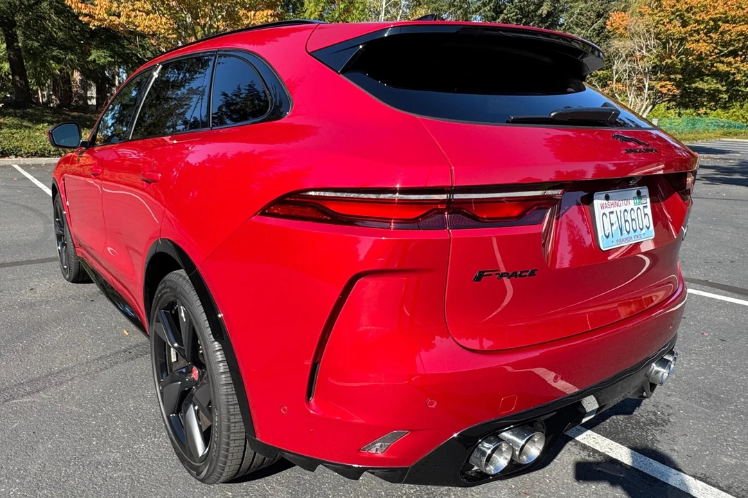 2022 Jaguar F-Pace SVR - Image 14 of 31