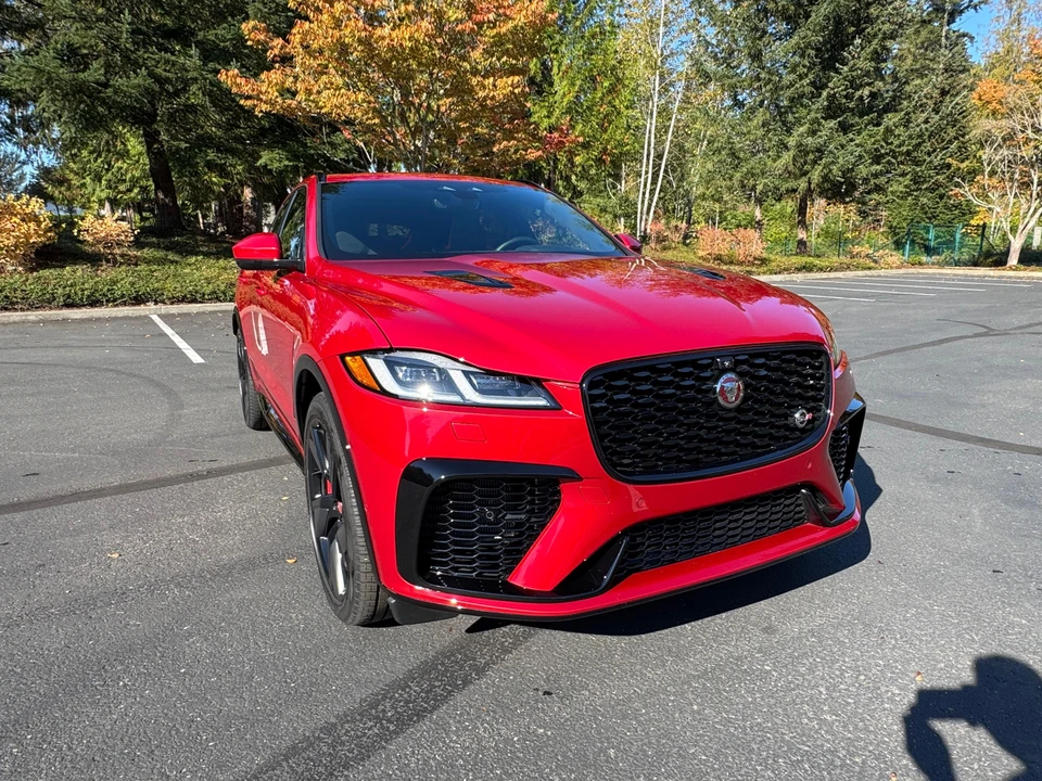 2022 Jaguar F-Pace SVR - Image 24 of 31