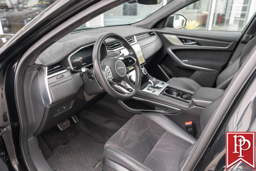 2022 Jaguar F-Pace SVR - Image 7 of 21