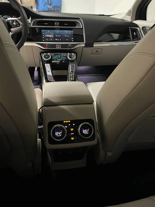2022 Jaguar I-Pace - Image 12 of 21