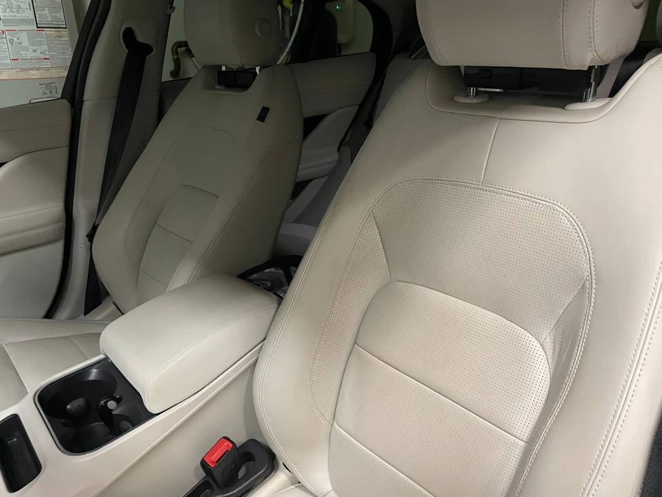 2022 Jaguar I-Pace - Image 10 of 21