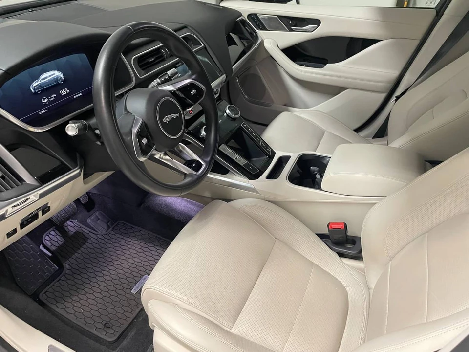 2022 Jaguar I-Pace - Image 9 of 21